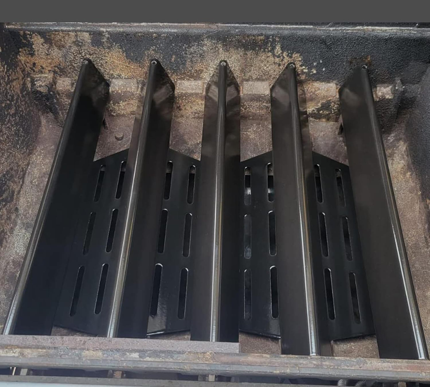 7621 / 7620 Flavorizer Bars (Brænderbeskyttere) til Weber Genesis 300-seriens gasgrill – E-310/E-320/E-330 (Frontbetjening), Weber grill reservedele, porcelænsemaljeret stål